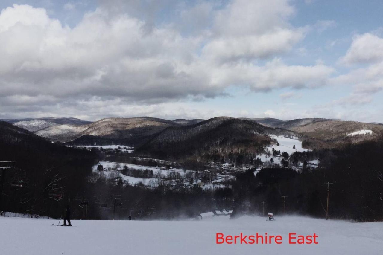 2 Bed Berkshire Getaway Minutes To Jiminy Peak *