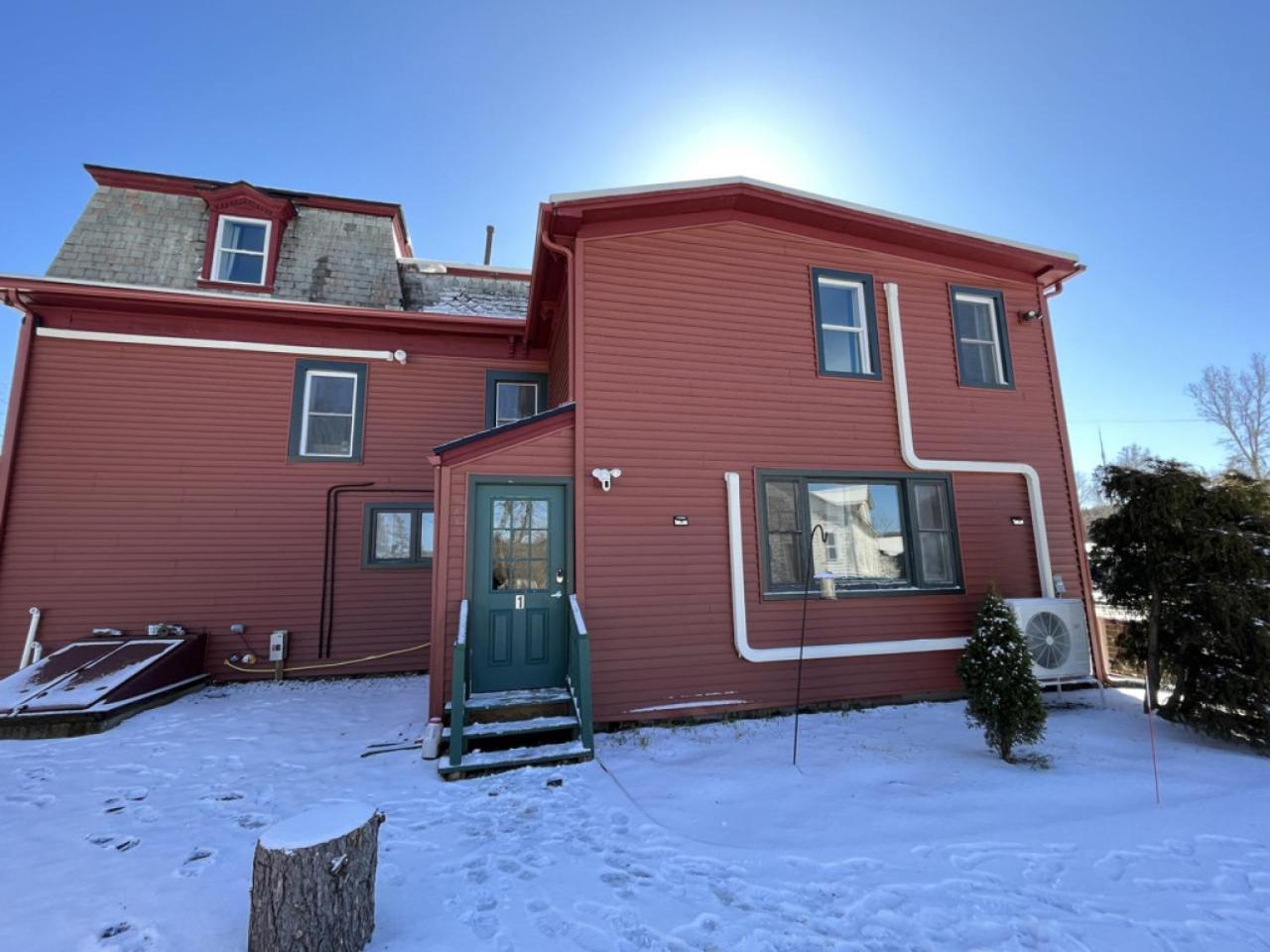 2 Bed Berkshire Getaway Minutes To Jiminy Peak