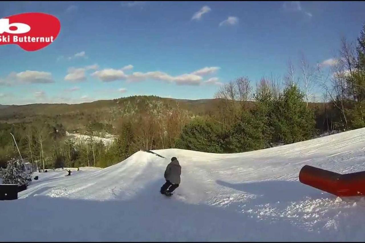 Apartment 2 Bed Berkshire Getaway Minutes To Jiminy Peak *