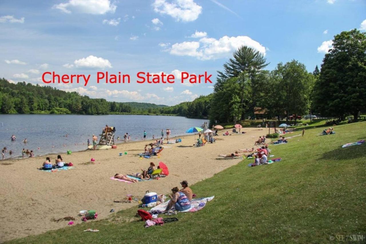 2 Bed Berkshire Getaway Minutes To Jiminy Peak Apartment Hancock