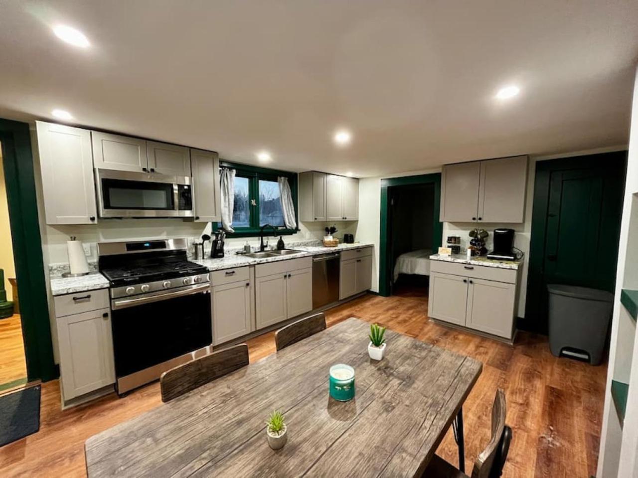 2 Bed Berkshire Getaway Minutes To Jiminy Peak *